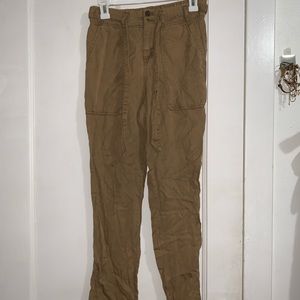 Khaki stretchy pants